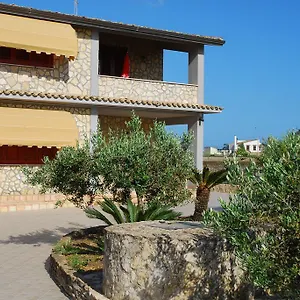 Garzia Couette-café Marinella (Sardinia)